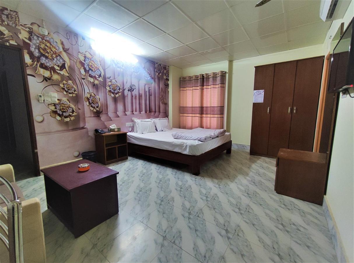 Hotel Pushpo Bilash Khulna Exteriér fotografie